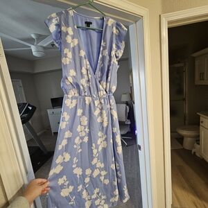 Ann Taylor Blue and White Floral Midi Dress